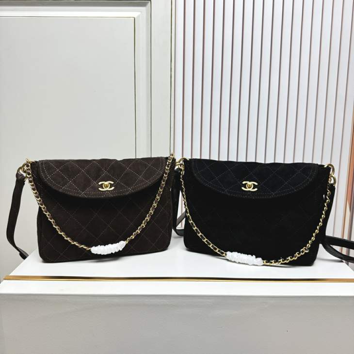 Picture of Chanel Handbags 2 _SKUfw239845224fw